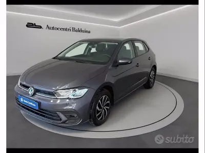 Usata VW Polo Life 95 CV (69 kW) 2023 Grigio Utilitaria