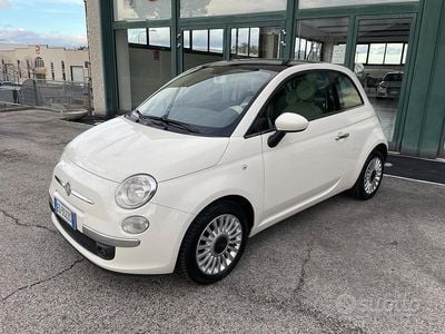 Usata Fiat 500 Lounge 69 CV (50 kW) 2010 Bianco Utilitaria