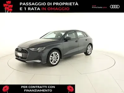 Usata Audi A3 Advanced Plus 150 CV (110 kW) 2024 Grigio manhattan metallizzato Berlina