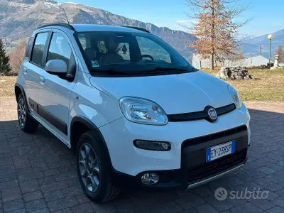 Usata Fiat Panda 4x4 75 CV (55 kW) 2015 Bianco Utilitaria