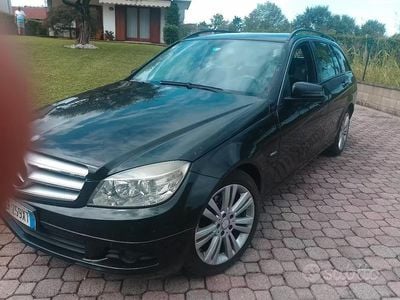 Gebraucht Mercedes C220 170 PS (125 kW) 2010 Schwarz Kombi