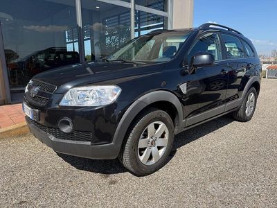 Usata Chevrolet Captiva 126 CV (92 kW) 2010 Nero SUV