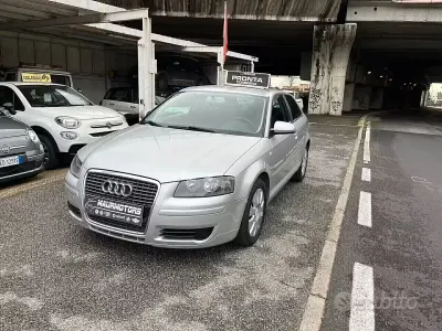 Begagnad Audi A3 Attraction 140 HK (102 kW) 2005 Grå Halvkombi