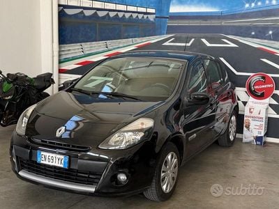 Usata Renault Clio IV 90 CV (66 kW) 2012 Nero Berlina