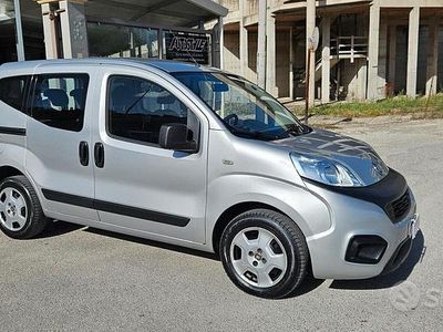 Usata Fiat Qubo Trekking 80 CV (58 kW) 2017 Grigio Monovolume