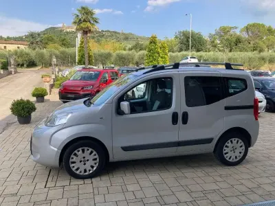 Usata Fiat Qubo Dynamic 75 CV (55 kW) 2011 Grigio Monovolume