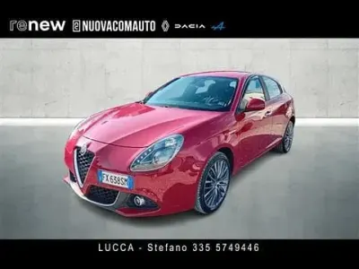 Usata Alfa Romeo Giulietta Super 120 CV (88 kW) 2019 Rosso Utilitaria