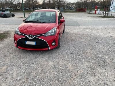 Usata Toyota Yaris Active 2015 Utilitaria