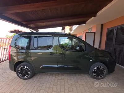 Usata Fiat Doblò 131 CV (96 kW) 2025 Verde Monovolume