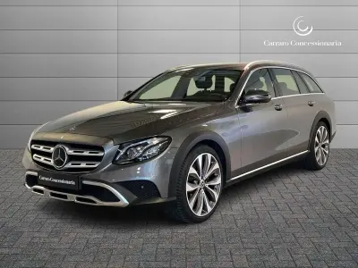 Usata Mercedes E220 All-Terrain 194 CV (142 kW) 2019 Grigio metallizzato Station wagon