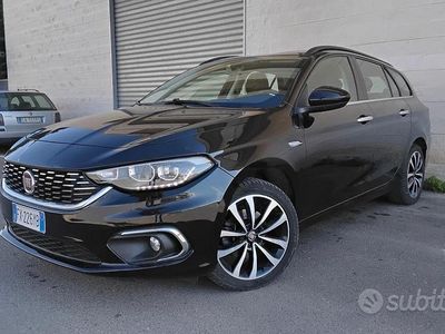 Usata Fiat Tipo Lounge 95 CV (69 kW) 2019 Nero Station wagon