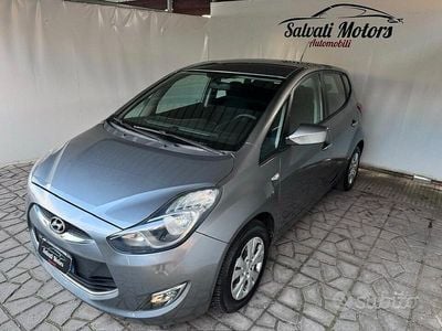 Begagnad Hyundai ix20 Comfort 90 HK (66 kW) 2014 Grå Halvkombi