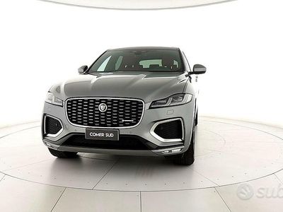 Usata Jaguar F-Pace R-Dynamic 204 CV (150 kW) 2023 Grigio SUV