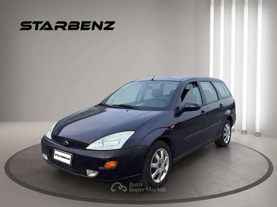 Usata Ford Focus Zetec 90 CV (66 kW) 2000 Blu/azzurro Station wagon