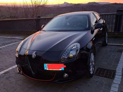 Usata Alfa Romeo Giulietta Exclusive 120 CV (88 kW) 2014 Nero Utilitaria