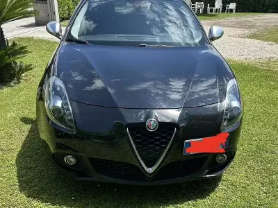 Usata Alfa Romeo Giulietta Super 109 CV (80 kW) 2017 Nero Utilitaria