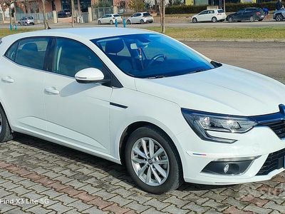 Usata Renault Mégane IV Zen 110 CV (80 kW) 2017 Bianco Berlina