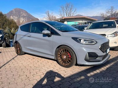 Usata Ford Fiesta Performance Edition 200 CV (147 kW) 2022 Grigio Utilitaria
