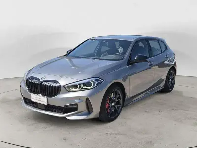 Usata BMW 118 M Sport 150 CV (110 kW) 2022 Grigio Utilitaria