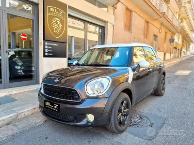 Usata Mini Countryman Business 90 CV (66 kW) 2016 Grigio SUV