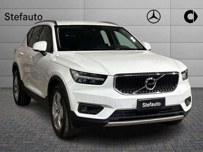 Usata Volvo XC40 Momentum 163 CV (119 kW) 2021 Bianco SUV