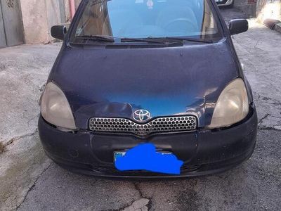 usata Toyota Yaris - 2003