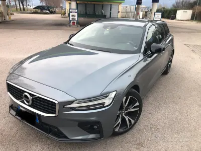 Usata Volvo V60 150 CV (110 kW) 2019 Station wagon