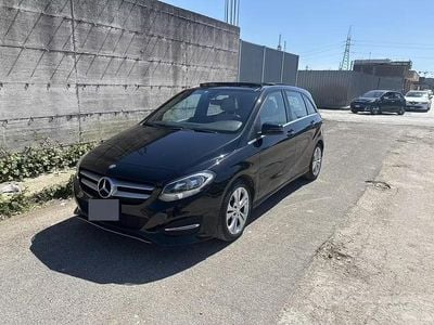 Usata Mercedes B180 2016 Nero Monovolume