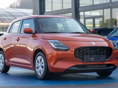 Nuova Suzuki Swift 82 CV (60 kW) 2026 Arancione Utilitaria