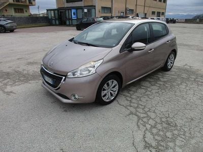 Usata Peugeot 208 Access 82 CV (60 kW) 2014 Argento Utilitaria