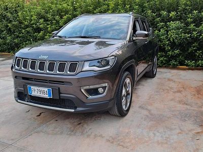 Usata Jeep Compass Limited 140 CV (102 kW) 2018 Grigio SUV