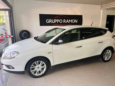 Usata Lancia Delta Gold 120 CV (88 kW) 2012 Bianco Utilitaria