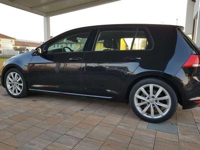 Second-hand VW Golf VII Highline 122 CP (89 kW) 2013 Negru Berlinǎ