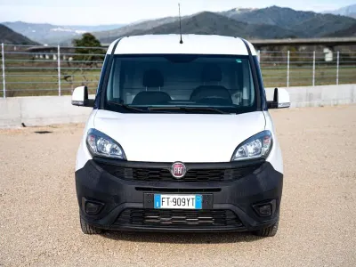 Usata Fiat Doblò 105 CV (77 kW) 2019 Bianco Monovolume