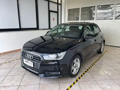 Usata Audi A1 Sportback Design 90 CV (66 kW) 2015 Nero Utilitaria