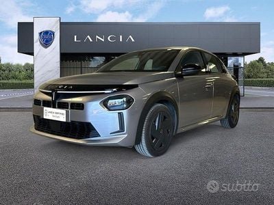 Usata Lancia Ypsilon 101 CV (74 kW) 2025 Grigio Utilitaria