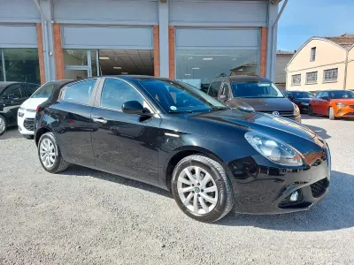 Usata Alfa Romeo Giulietta Super 120 CV (88 kW) 2017 Nero Utilitaria