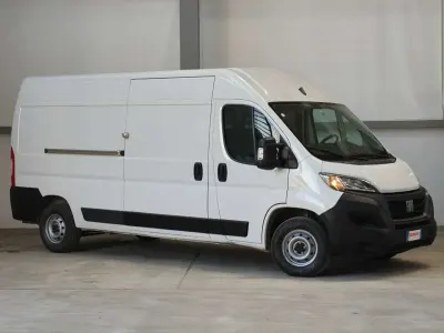 Usata Fiat Ducato 140 CV (102 kW) 2023 Bianco Furgone