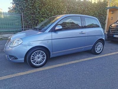 Usata Lancia Ypsilon 69 CV (50 kW) 2010 Blu/azzurro Utilitaria