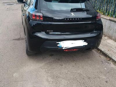 Nero Usata 2020 Peugeot 208 Active Utilitaria | 9800 € (Buon prezzo)