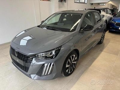 Usata Peugeot 208 Active 101 CV (74 kW) 2024 Grigio Utilitaria