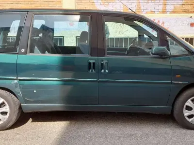 Usata Lancia Zeta 136 CV (100 kW) 2000 Verde Monovolume