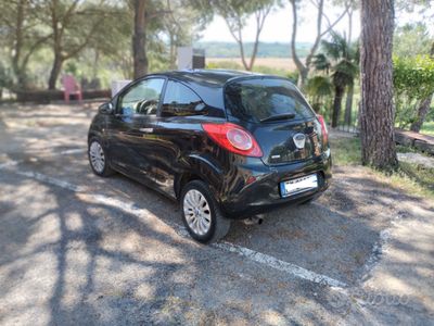 Usata Ford Ka 75 CV (55 kW) 2012 Nero Utilitaria