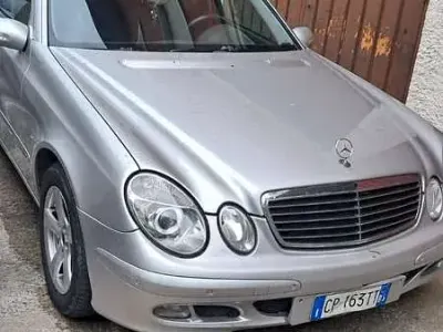 Usata Mercedes E220