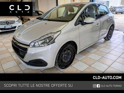 Usata Peugeot 208 75 CV (55 kW) 2018 Silver metallic Utilitaria