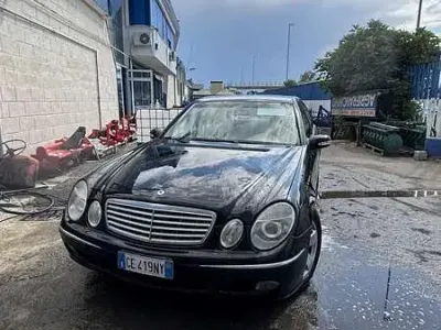 Usata Mercedes E270 Classic 177 CV (130 kW) 2003 Berlina