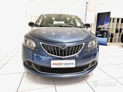 Usata Lancia Ypsilon S 69 CV (50 kW) 2024 Blu Utilitaria