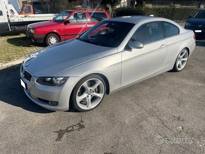 Begagnad BMW 335 306 HK (225 kW) 2007 Grå Sedan
