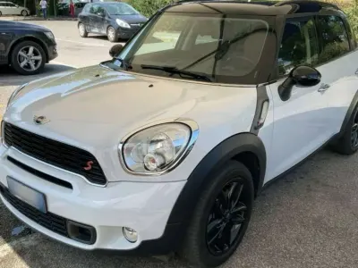 Usata Mini Cooper S Countryman 184 CV (135 kW) 2010 Bianco SUV