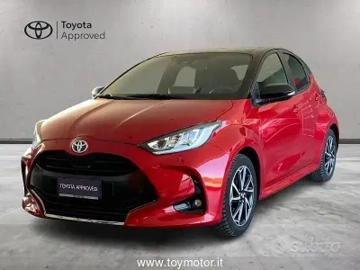 Usata Toyota Yaris Hybrid Style 116 CV (85 kW) 2022 Rosso Berlina